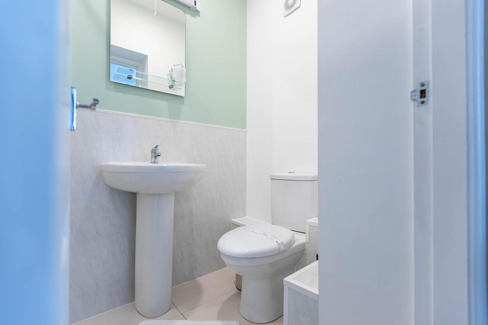 Windermere Studio Rooms - With Free Car Parking Onsite Zewnętrze zdjęcie