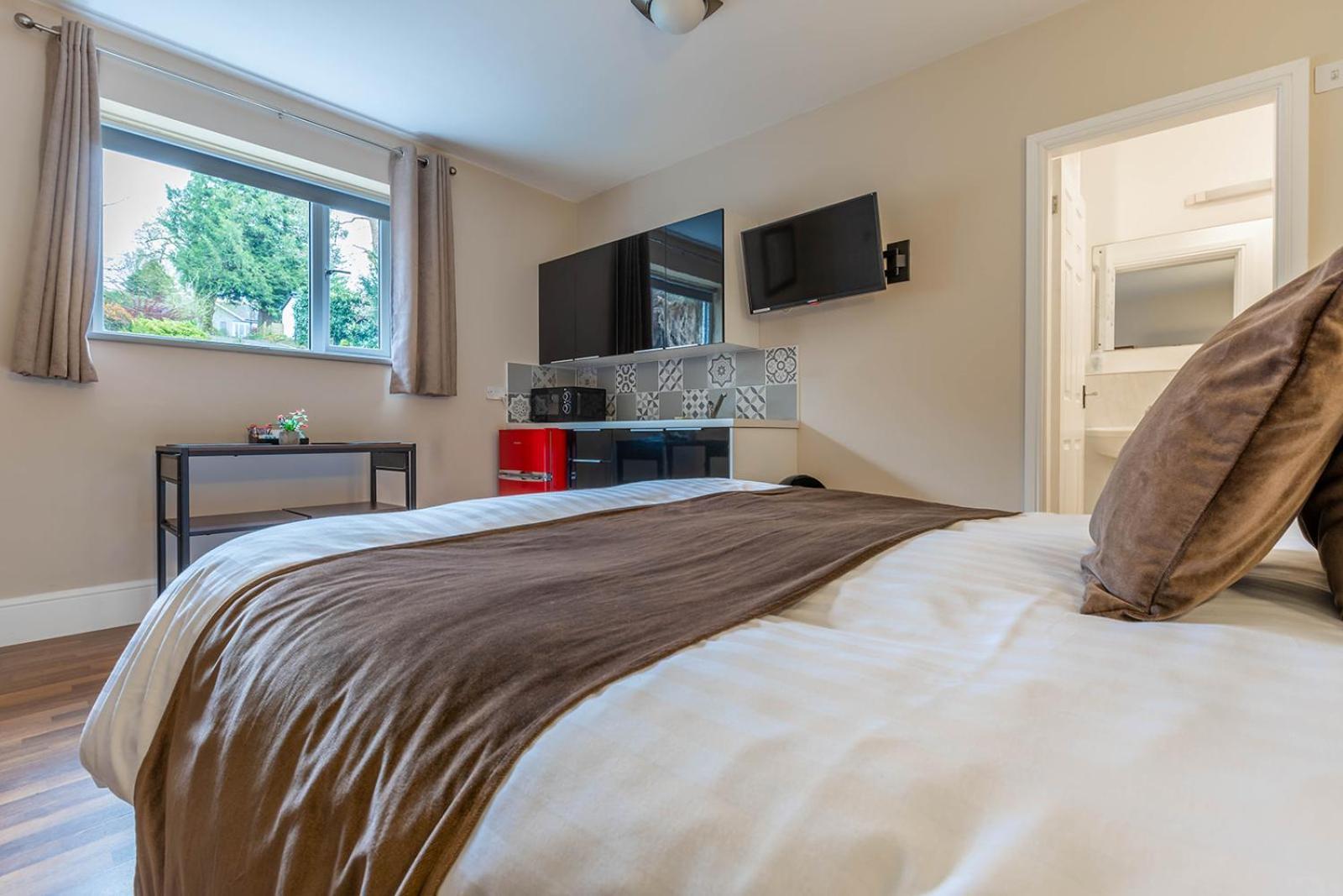 Windermere Studio Rooms - With Free Car Parking Onsite Zewnętrze zdjęcie