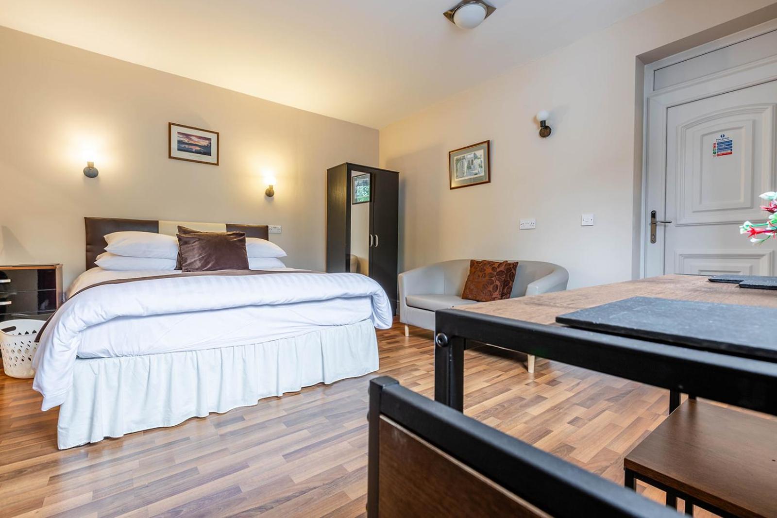 Windermere Studio Rooms - With Free Car Parking Onsite Zewnętrze zdjęcie