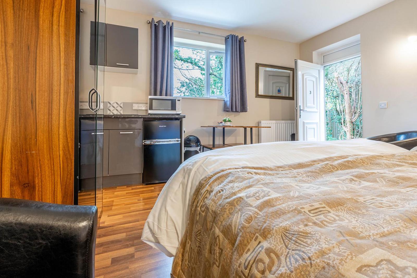 Windermere Studio Rooms - With Free Car Parking Onsite Zewnętrze zdjęcie
