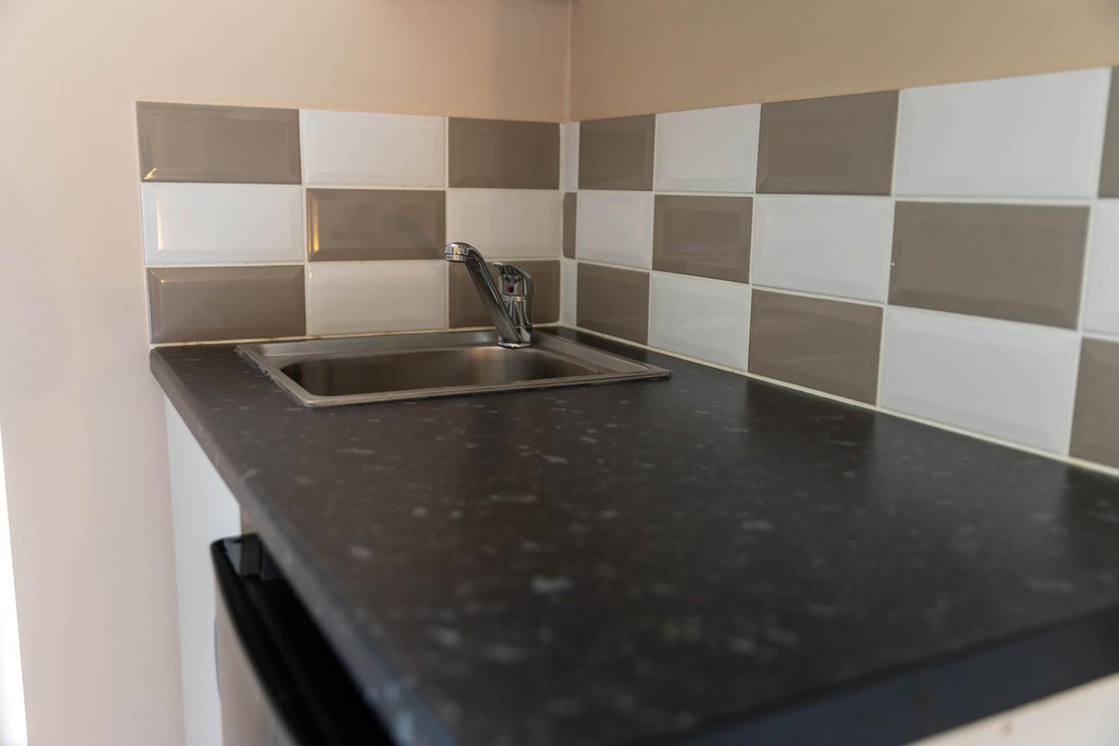 Windermere Studio Rooms - With Free Car Parking Onsite Zewnętrze zdjęcie
