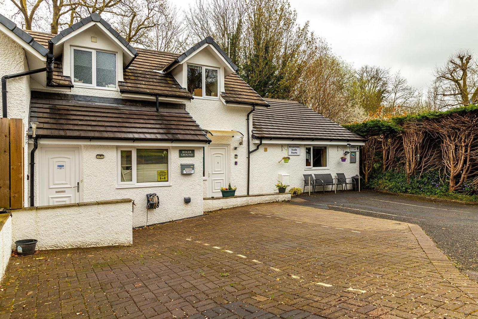 Windermere Studio Rooms - With Free Car Parking Onsite Zewnętrze zdjęcie