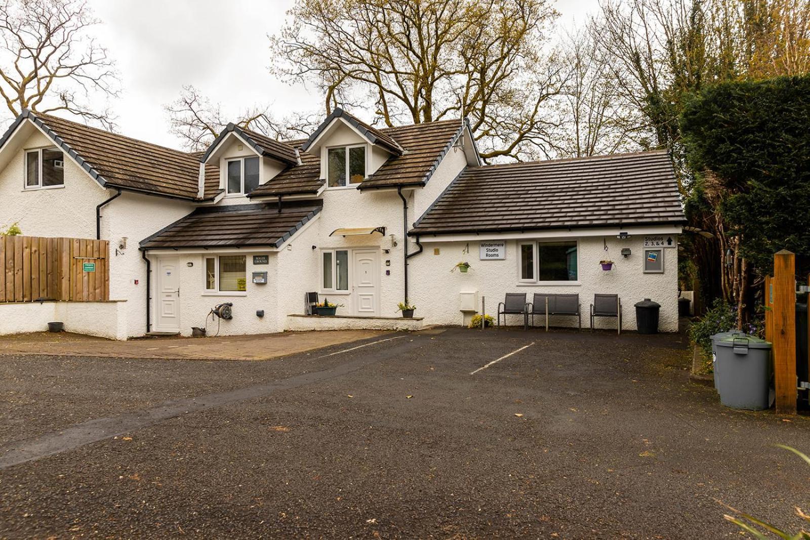Windermere Studio Rooms - With Free Car Parking Onsite Zewnętrze zdjęcie